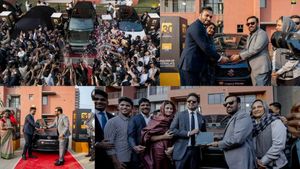 തൊഴിലാളി സ്നേഹമാണ് 'ഹൈലൈറ്റ്' 20 കോടി മുടക്കി റേഞ്ച് റോവർ ഉൾപ്പടെ 47 കാറുകൾ സമ്മാനിച്ച് മലയാളിക്കമ്പനി