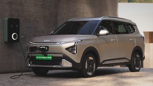 ഇന്നോവയേക്കാൾ ₹7 ലക്ഷം കുറവ്, കിലോമീറ്ററിന് ചെലവ് 1 രൂപ മാത്രം! 7-സീറ്റർ MPV വിൽപ്പനയിലും അത്ഭുതപ്പെടുത്തുന്നു