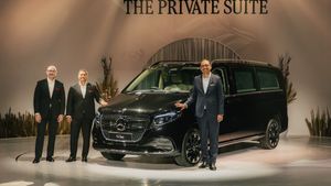 ഇന്ത്യയിലെ ഏറ്റവും നീളമേറിയ ലക്ഷ്വറി കാർ! വിമാന സമാനമായ യാത്രാസുഖം നൽകുന്ന മെര്‍സിഡീസ് V-ക്ലാസ് എത്തി