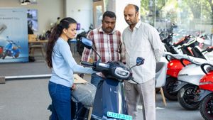 2 വര്‍ഷമായി 'ലോക തോല്‍വി'യാണ് ഈ കമ്പനി; എന്നിട്ടും, 10 ലക്ഷം കടന്ന് ഇലക്ട്രിക് ടൂവീലർ വിൽപ്പന