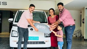 ₹4.99 ലക്ഷത്തിന്റെ ഇത്തിരിക്കുഞ്ഞൻ വില്‍പ്പനയിൽ പുലി! 294% വളർച്ചയുമായി എംജി കോമെറ്റ് ഇവി, എതിരാളികൾ ഞെട്ടലിൽ
