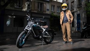 ഷോക്കടിപ്പിക്കാത്ത വില, 154 KM റേഞ്ച്! എവർഗ്രീൻ സ്റ്റൈലിൽ എൻഫീൽഡിന്റെ ആദ്യ ഇലക്‌ട്രിക് ബൈക്ക് എത്തി