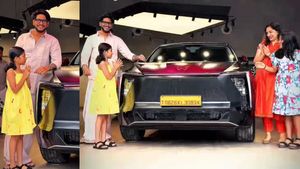 തെരഞ്ഞെടുപ്പില്‍ തോറ്റാലും മാരാറുടെ തട്ട് താണ് തന്നെയിരിക്കും! വാങ്ങിയത് പുത്തന്‍ മഹീന്ദ്ര  ഇലക്ട്രിക് SUV