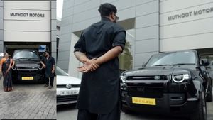 ഫ്രീയായി നാട്ടുകാരെ മൊത്തം കാര്‍ മുതലാളിയാക്കിയവന്‍..! ഒടുവില്‍ പുത്തന്‍ ഡിഫെന്‍ഡര്‍ സ്വന്തമാക്കി ജോജി തമ്പി