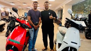 ഡെലിവറി ബോയ്‌സ് ഇനി പെട്രോൾ അടിക്കില്ല! വിപണി പിടിക്കാൻ ഒളിപ്പിച്ച 'രഹസ്യ ആയുധം' ഓല പുറത്തെടുക്കുന്നു