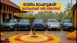 ഓണം ഓഫറുകളുമായി ഇലക്ട്രിക് കാറുകൾ; കേരളത്തിൽ ബുക്കിംഗ് തരംഗം, മികച്ച ഡീലുകൾ അറിയാം