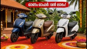 ഓണക്കാലത്ത് സ്കൂട്ടർ വാങ്ങാൻ പ്ലാനുണ്ടോ? ഹോണ്ട, ടിവിഎസ്, സുസുക്കി മോഡലുകൾക്ക് വൻ ഓഫറുകൾ!