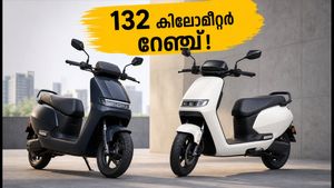 132 കിലോമീറ്റർ റേഞ്ചുമായി പുതിയ കൈനറ്റിക് ഡിഎക്സ് ഇവി; കുടുംബങ്ങൾക്കായി കിടിലൻ ഫീച്ചറുകൾ!