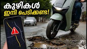 റോഡിലെ കുഴികൾ ഇനി മുൻകൂട്ടി അറിയാം; ഏതർ സ്കൂട്ടറുകളിൽ വമ്പൻ അപ്ഡേറ്റ്, വോയ്‌സ് അസിസ്റ്റന്റും!