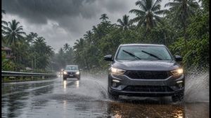 കേരളത്തിൽ കനത്ത മഴ: കാർ ഡെലിവറിയും ഇവി സുരക്ഷയും ഉറപ്പാക്കാൻ ഈ കാര്യങ്ങൾ ശ്രദ്ധിക്കൂ