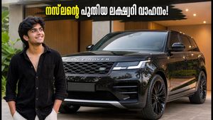 കോടികളുടെ റേഞ്ച് റോവർ സ്പോർട്ടുമായി നസ്‌ലൻ; താരത്തിന്റെ പുതിയ 'ലക്സറി' യാത്ര തുടങ്ങി!