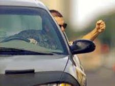 ரோட்டில் வில்லனாக மாற வேண்டாமே!