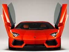 ஜெனிவா மோட்டார் ஷோவில் அசத்திய லம்போர்கினியின் புதிய சூப்பர் கார்