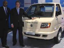 லேலண்ட்-நிசான் மினிடிரக் சென்னையில் அறிமுகம்