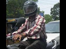 கோவையிலும் கட்டாய ஹெல்மெட் சட்டம் அமல்