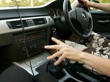 காரில் கியர் மாற்றுவது எப்படி?- டிப்ஸ்