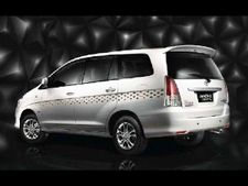 லிமிடேட் எடிசன் இன்னோவா: 1,000 கார்கள் மட்டுமே விற்பனை