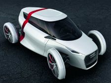 100கிமீ வேகத்தில் செல்லும் திறன் படைத்த ஆடி பேட்டரி கார்