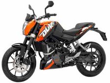 கேடிஎம் டியூக் 200 பைக்கை அறிமுகப்படுத்த பஜாஜ் ஆயத்தம்