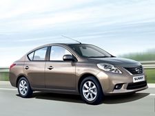 நிசான் சன்னிக்கு ரூ.52,000 மதிப்புக்கு இலவச இன்ஸ்யூரன்ஸ், ஆக்சஸெரீஸ்