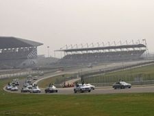 டெல்லி பார்முலா-1 ரேஸ் டிராக்கில் சொந்த காரை ஓட்டி பார்க்க அரிய வாய்ப்பு!