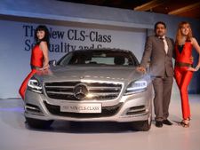 நம்பர் 1 இடத்தை பிடிக்க ரூ.350 கோடியை முதலீடு செய்யும் பென்ஸ்