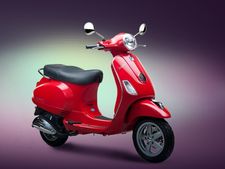 வெஸ்பா ஆட்டோமேட்டிக் ஸ்கூட்டர் மீண்டும் விற்பனைக்கு வந்தது