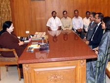 தமிழகத்தில் 4,000 கோடியில் புதிய ஆலை அமைக்கும் மஹிந்திரா