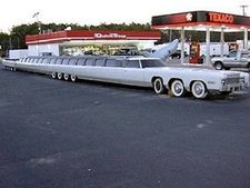 கின்னஸ் புத்தகத்தில் இடம் பிடித்த 100 அடி நீளம் கொண்ட கார்ர்ர்...!!