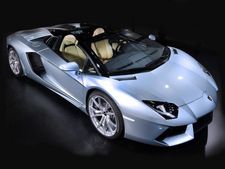 அவென்டேடார் கன்வெர்ட்டிபிள் மாடல்: லம்போர்கினி அறிமுகம்