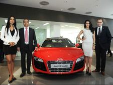 அகமதாபாத்தில் ஆடியின் மிகப்பெரிய கார் ஷோரூம் திறப்பு