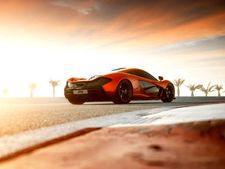 இரட்டை பவருடன் பிளிரும் புதிய மெக்லாரன் சூப்பர் கார்!