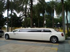 லிமோசின் கார் வாடகைக்கு... 4 மணிநேரத்துக்கு ரூ.51,000 கட்டணம்!!