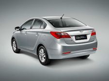 ஹூண்டாய் ஐ20 செடான் கார் - படங்கள்