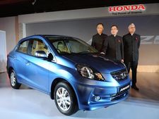 ஹோண்டா அமேஸ், மாருதி டிசையர்: சென்னை ஆன்ரோடு விலை ஒப்பீடு