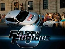 300 கார்களை நொறுக்கிய அள்ளிய ஃபாஸ்ட் அன்ட் ஃப்யூரியஸ்!