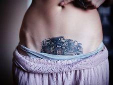 ஆட்டோமொபைல் பிரியர்களை ஆட்டுவிக்கும் டாட்டூஸ் கலாச்சாரம்!