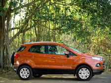 உற்பத்தி நெருக்கடி... ஃபோர்டு ஈக்கோஸ்போர்ட்டுக்கு முன்பதிவு நிறுத்தம்