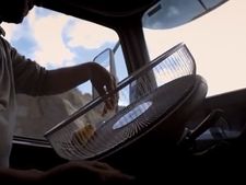 நம்பினால் நம்புங்கள்... வால்வோ டிரக்கை ஸ்டீயரிங் செய்த சுண்டெலி!