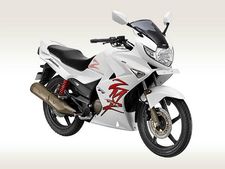 புதிய ஸ்பிளென்டர், கரீஷ்மா பைக்குகள் உள்பட 15 புதிய தயாரிப்புகளை வெளியிட்ட ஹீரோ!