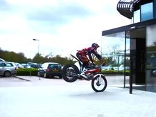 டக்கியை உங்க ஆபிசுக்கும் அனுப்பலாமா? - வீடியோவை பார்த்துட்டு சொல்லுங்க