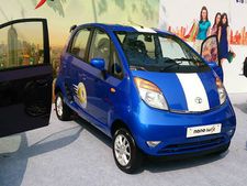 நானோ காருக்கு ஆட்டோமேட்டிக் கியர் பாக்ஸ்: டாடா முடிவு!!