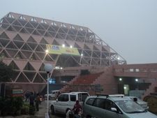 டெல்லி ஆட்டோ எக்ஸ்போவுக்கு மூன்றடுக்கு பாதுகாப்பு ஏற்பாடுகள் தீவிரம்