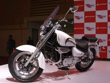 புதிய ஹயோசங் அக்குய்லா 250சிசி க்ரூஸர் பைக் விற்பனைக்கு வந்தது - விபரம்