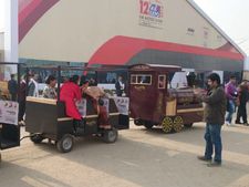 டெல்லி ஆட்டோ எக்ஸ்போ முதல் நாளில் 60,000 பார்வையாளர்கள் வருகை!