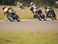 ஐபிஎல் போன்று ஐஎம்எல்... இளம் பைக் பந்தய வீரர்களுக்கான புதிய களம்!!