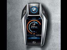 பிஎம்டபிள்யூ ஐ8 காரின் 'ஸ்மார்ட் கீ' பற்றிய சிறப்பு தகவல்கள்!!