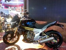 அடுத்த மாதம் விற்பனைக்கு வரும் மஹிந்திரா மோஜோ!