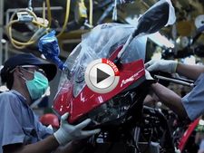 புதிய யமஹா ஆர்25 அசெம்பிள் செய்யப்படும் விதம்- வீடியோ!