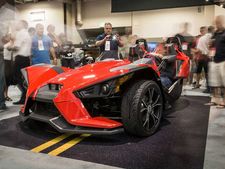 புதுமையான 3 வீலரை அறிமுகப்படுத்திய போலரிஸ்!